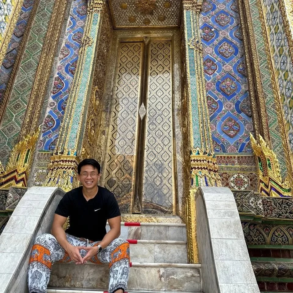 Bangkok & Changmai (first time we take so many group photos HAHAHA)