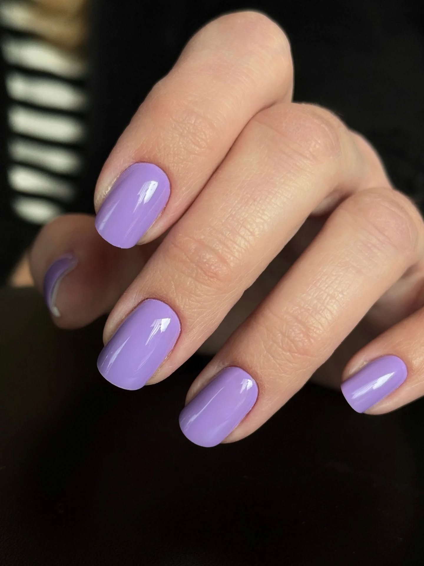 Wedstrijd Gelpolish (Lila)
🥇1e plaats

De eerste wedstrijd van het weekend en van de dag. 08.00 op locatie, tafel klaar maken, alles neerzetten en beginnen maar. 35min 1 hand, ik had elke minuut nodig 🫢 maar het is beloond! 1e plaats 

Ik heb zolan