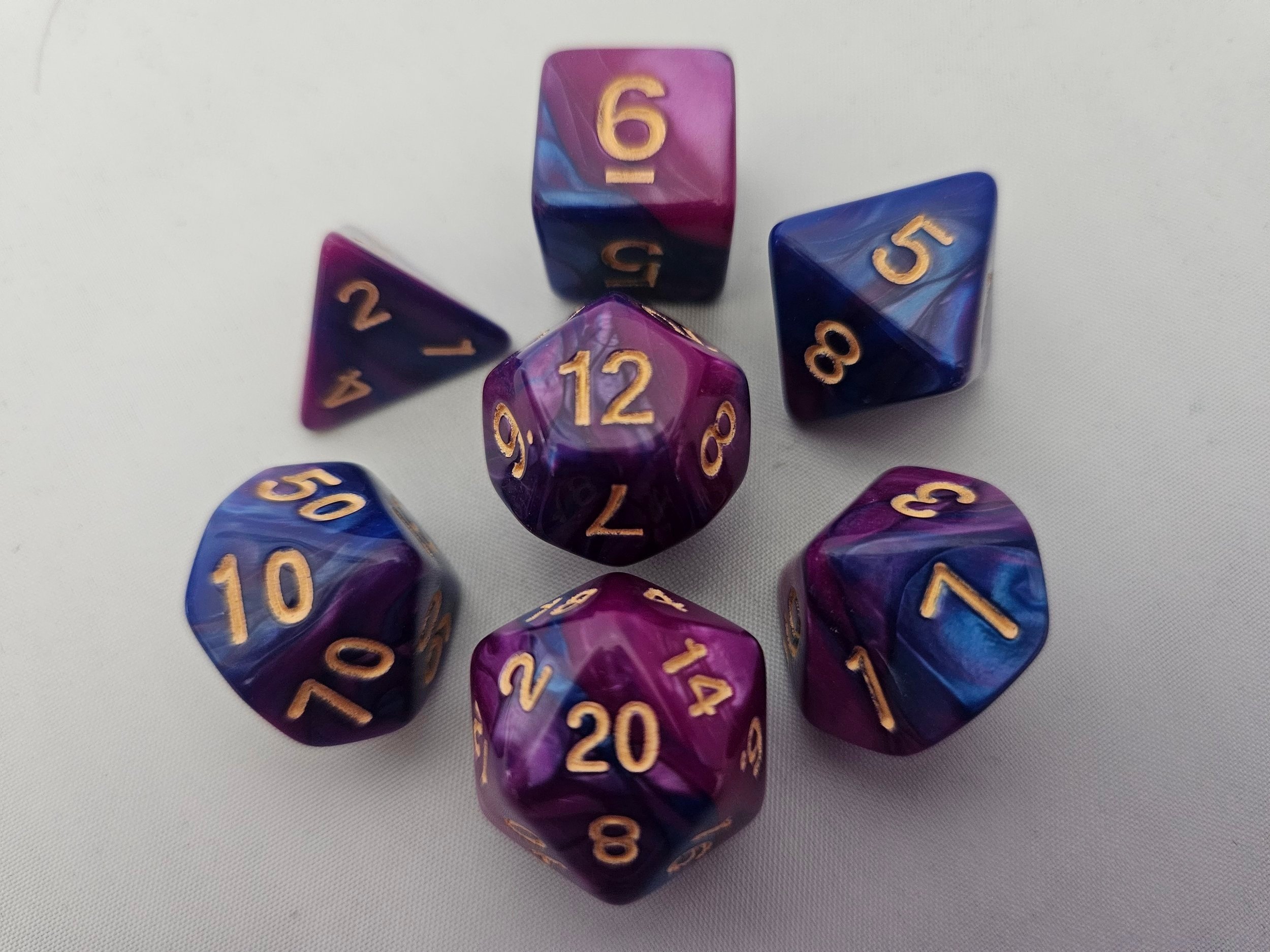 27+Beholder+Dice+SQ3083326.jpg