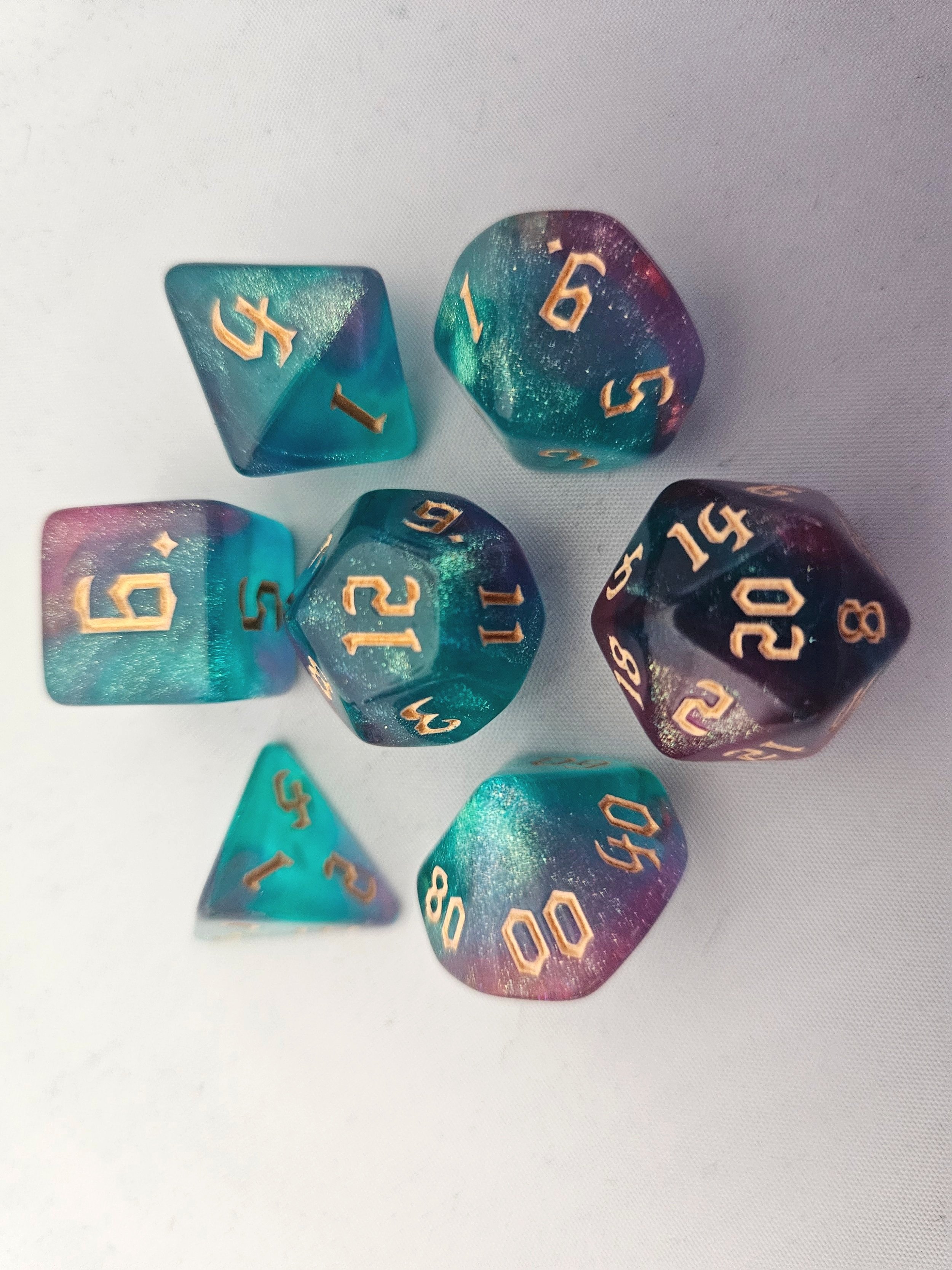33+green+and+purple+sparkle+with+gold+print++dice+SQ1351023.jpg