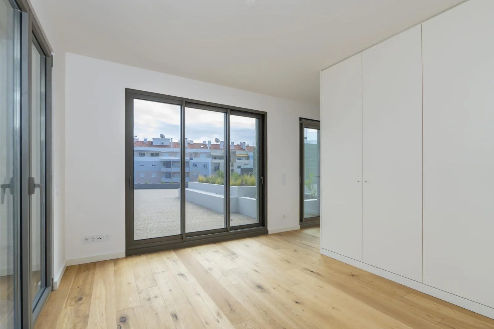 PHOTO-2026-03-10-20-33-23 13.jpg