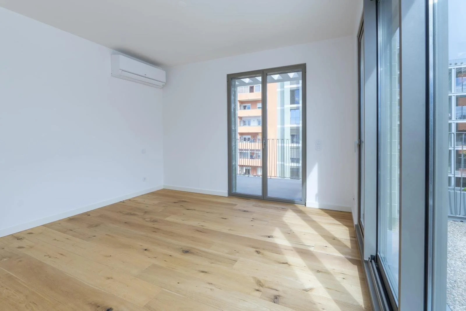 PHOTO-2026-03-10-20-33-24 8.jpg