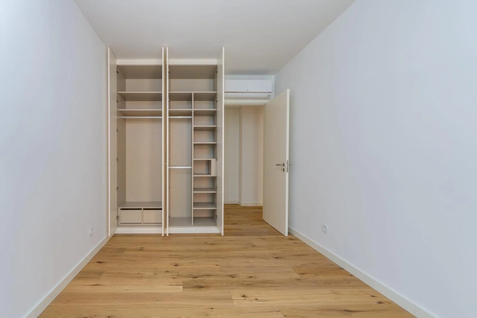 PHOTO-2026-03-10-20-33-22 10.jpg