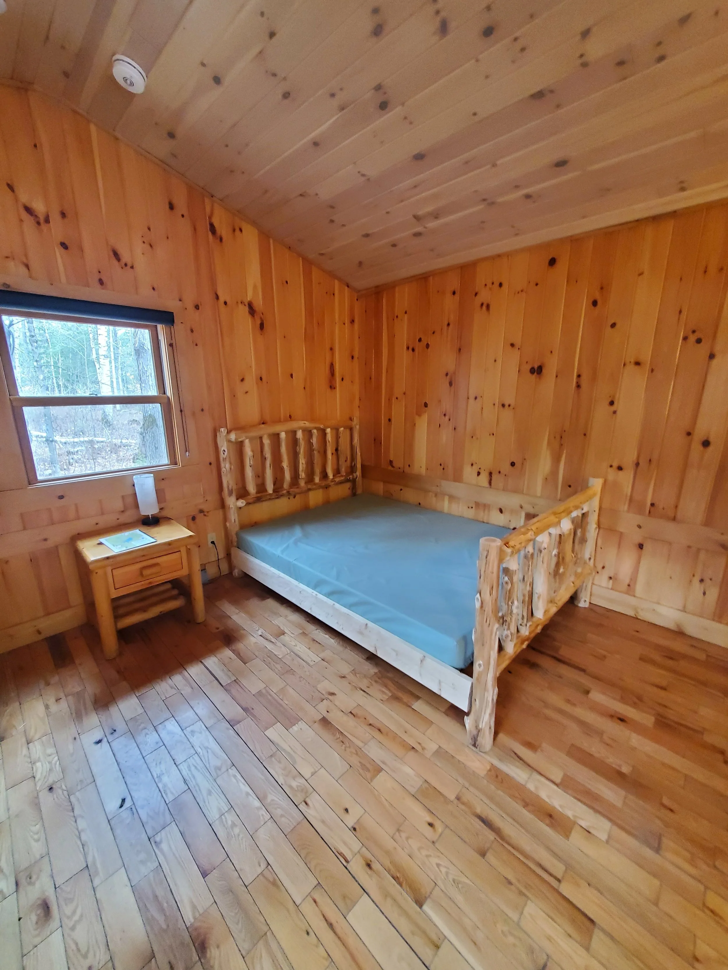 Cozy Cabin Bunkie's - Arrowhead Ontario Park