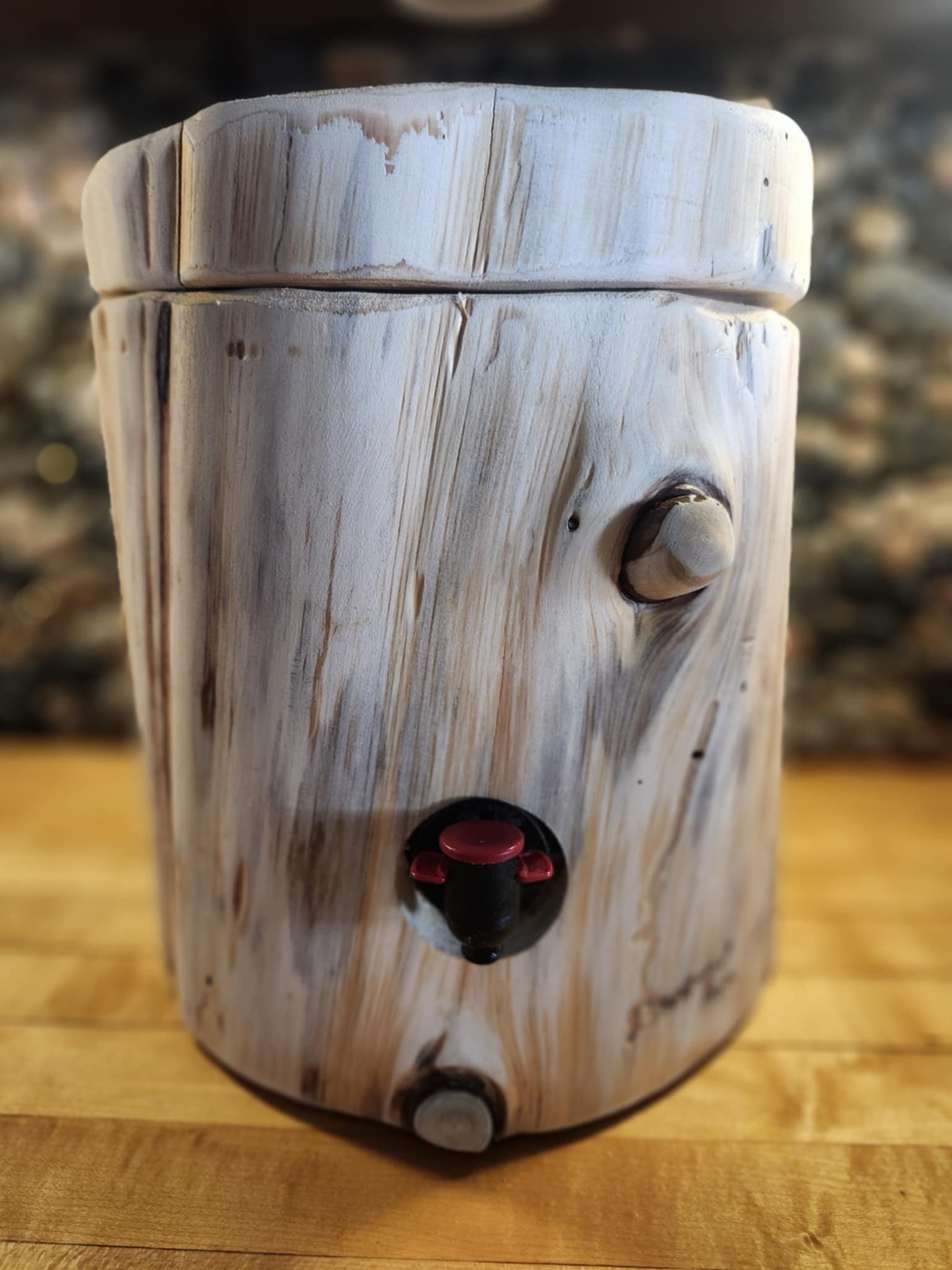 Huron Log Wine Vessel