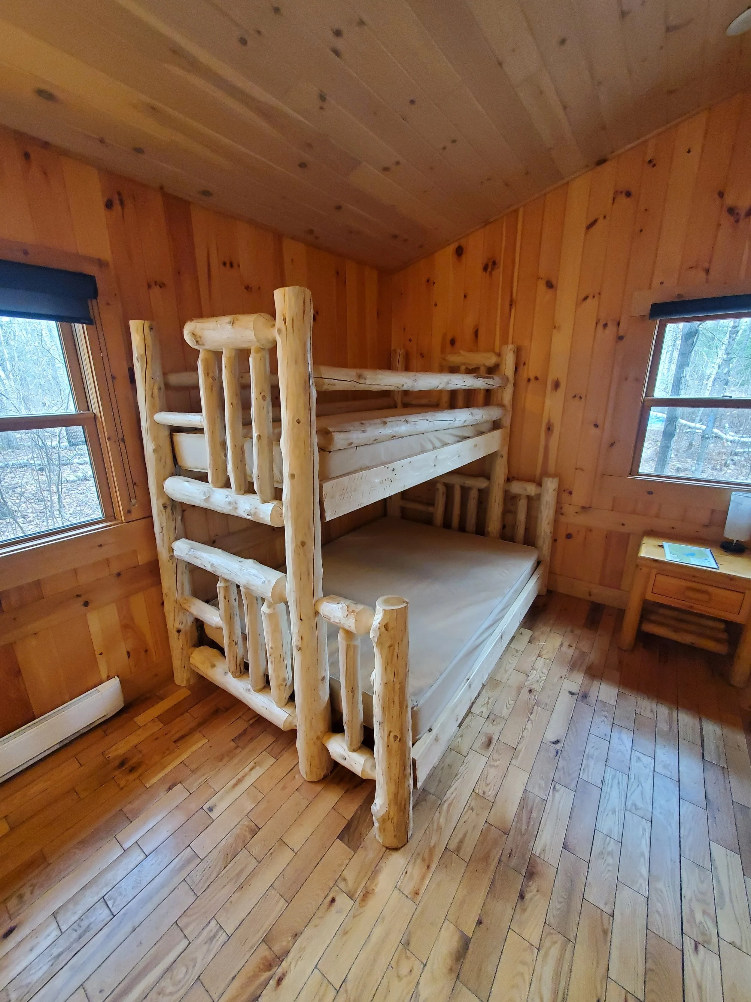 Arrowhead Cabin Double Bunk Single Over Queen- 2.JPG