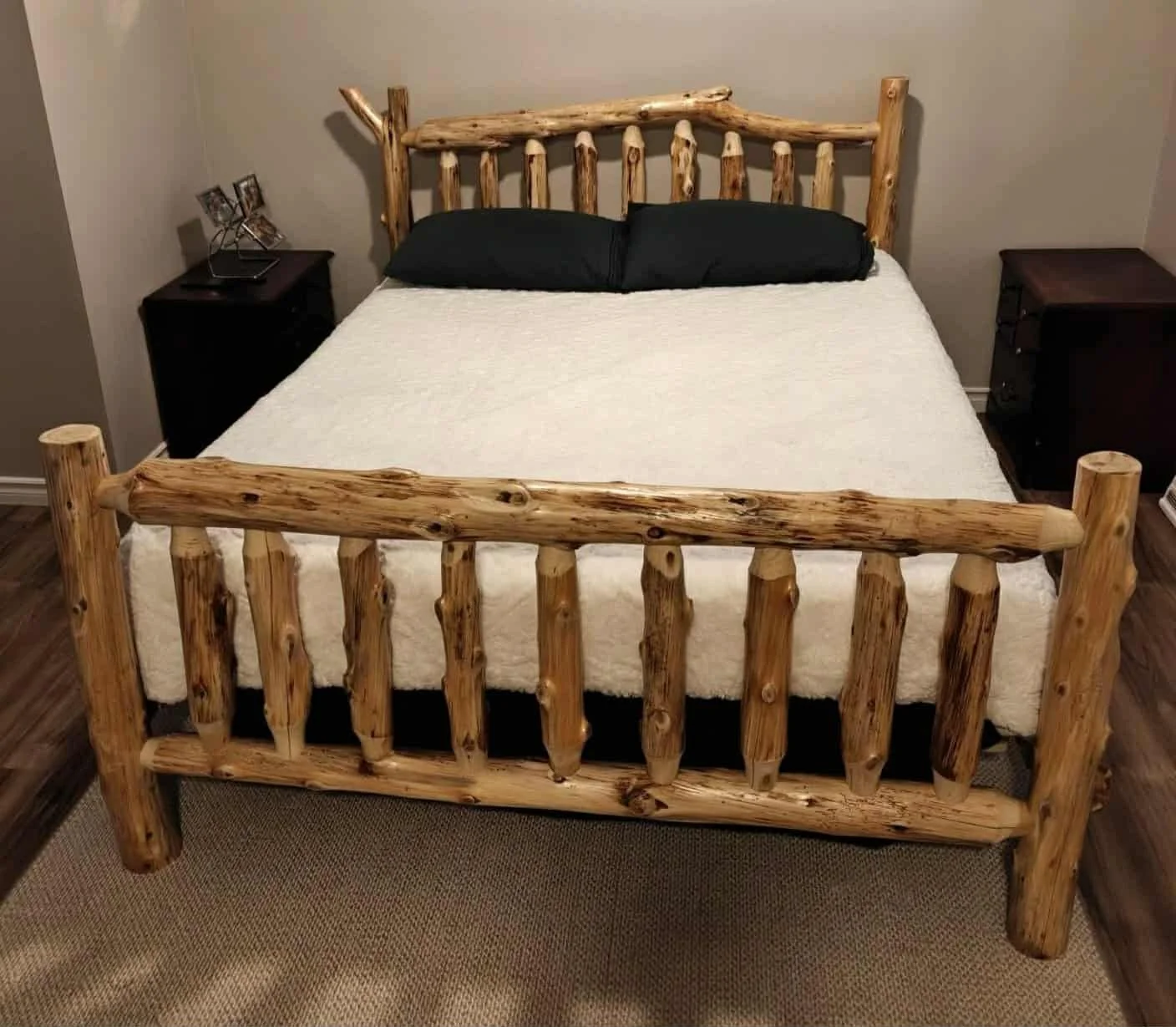 Queen bedframe 3.jpeg