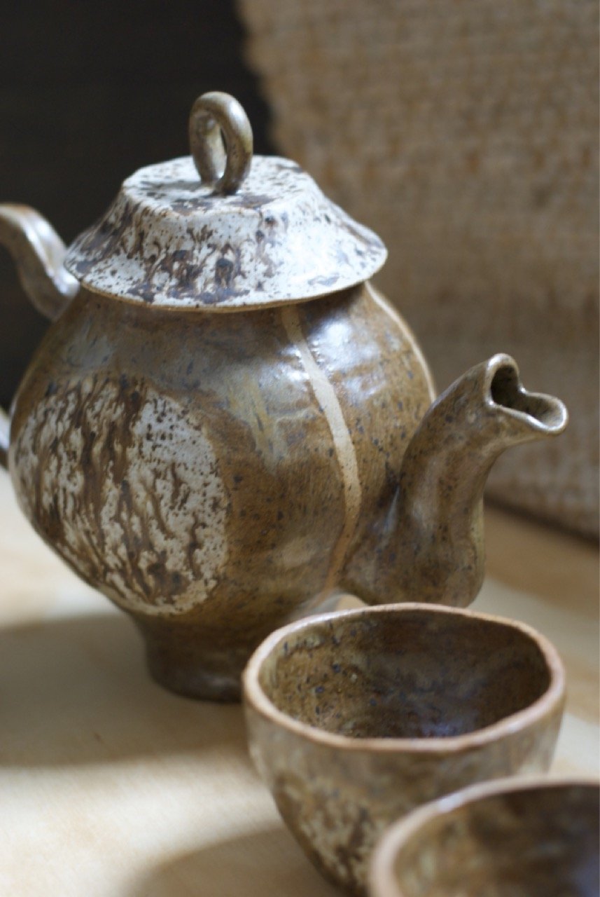 teapotclose up.jpeg