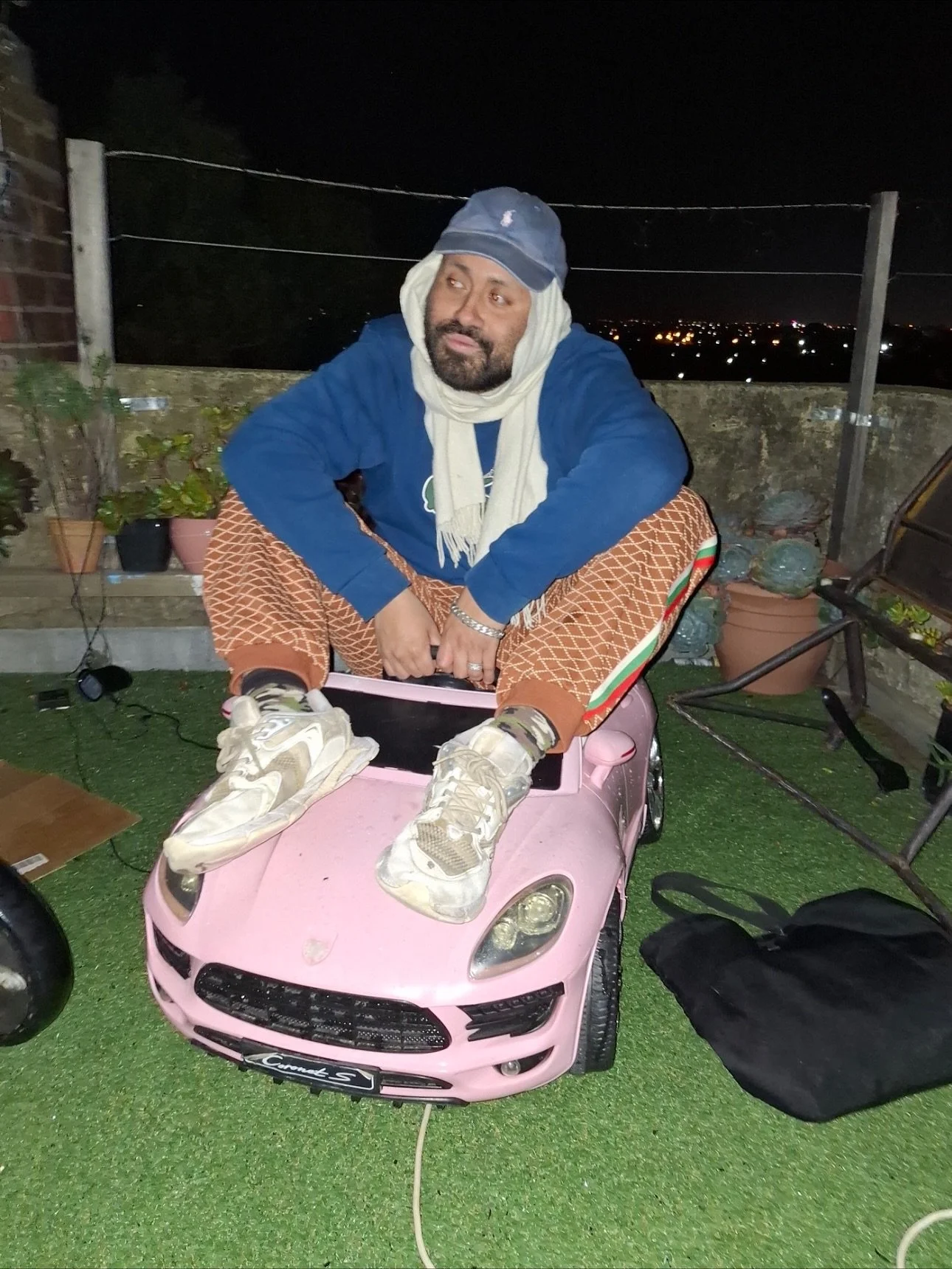 This Saturday arvo from 4-6 the iconic @marylin.handsome is launching their brand new poetry zine &lsquo;Junkyard Pornography&rsquo; at Gummo! There&rsquo;ll also be some exclusive merch so get down, it&rsquo;s free too! 💕