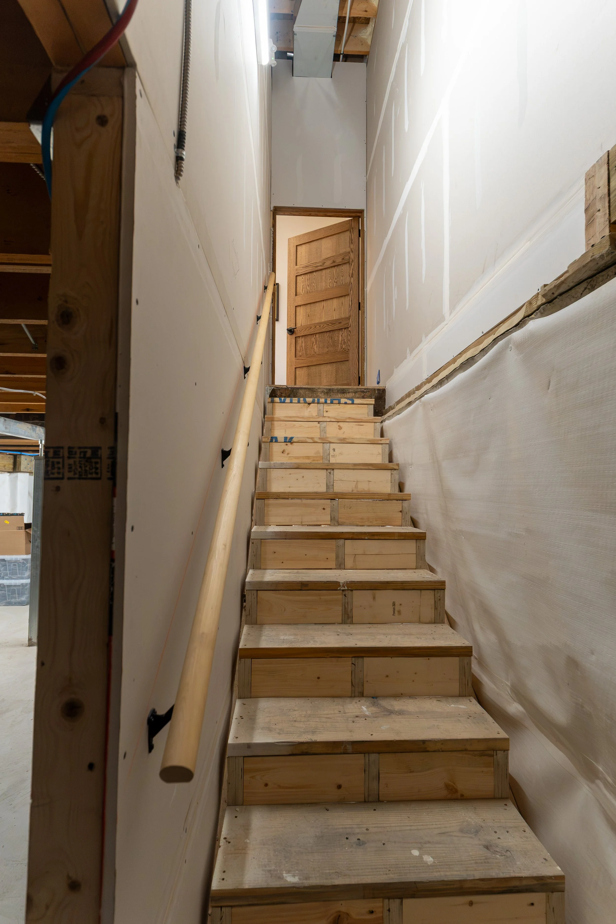 Downstairs Stairway 2.jpg