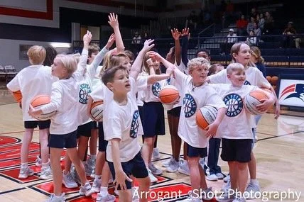 We can&rsquo;t stop reminiscing about Hall Kent&rsquo;s Halftime Hoopers performances!  We are so impressed with them for showing up, dribbling out there, and performing their skills in front of hundreds of people- twice! One of our Hooper&rsquo;s da
