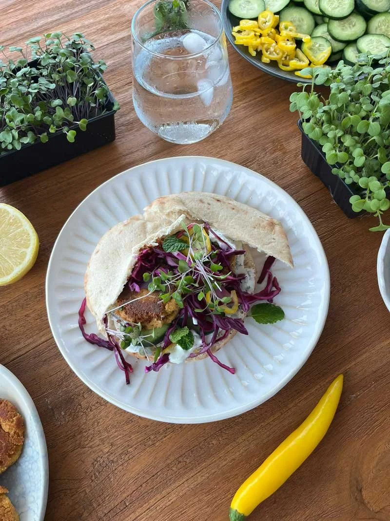 ⁠⁠Falafel in pita bread - Meal Kits - Lisboa