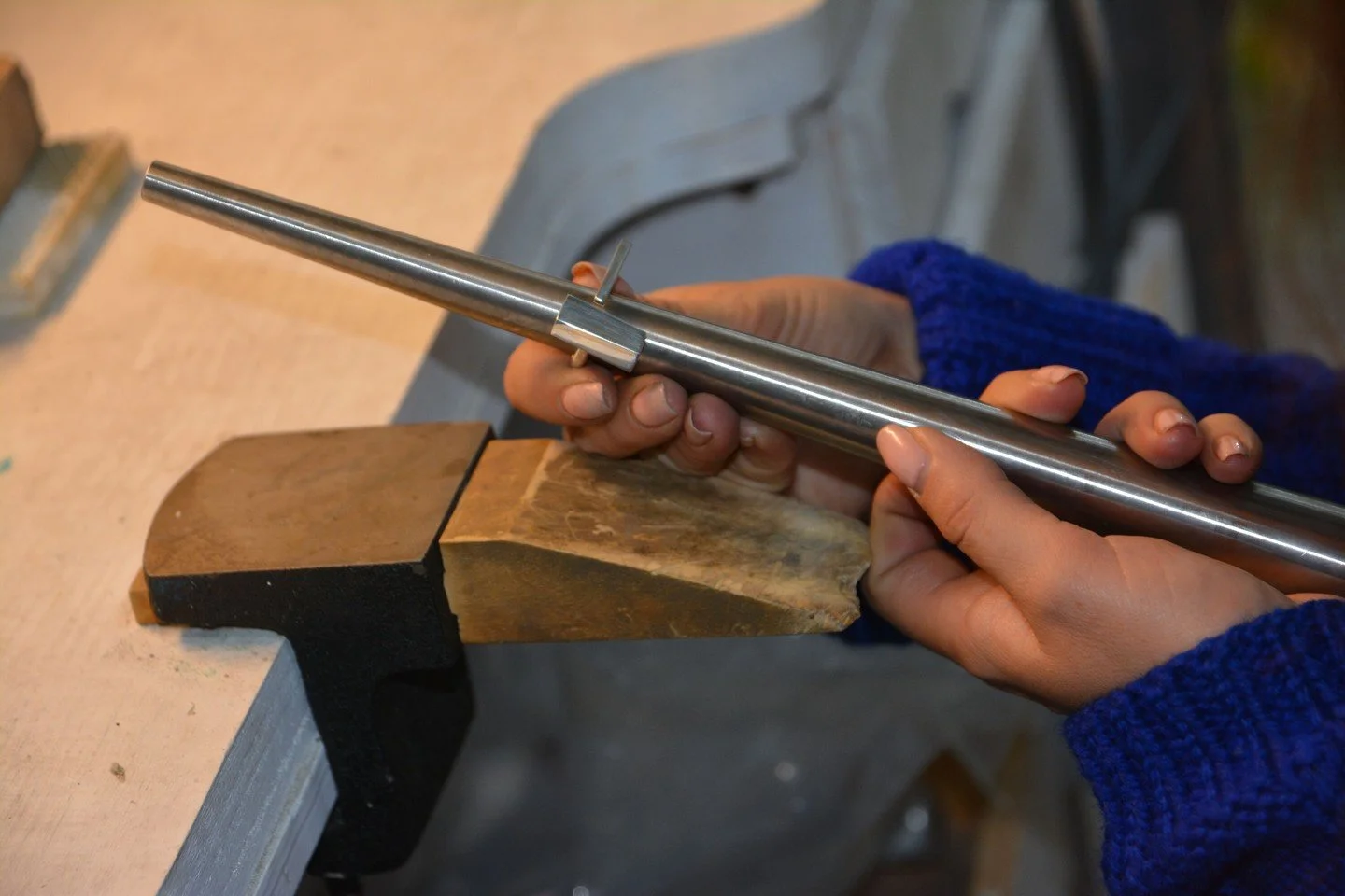 Pretty hands at work😎
These are the hands of @sibilla_ss, busy creating a new ring for her jewellery collections!
*
For inquiries and further details, DM or click the link in bio. Or come to find our jewellery @whatifberlin. 
Tue-Fri 15:30 - 19:00 /