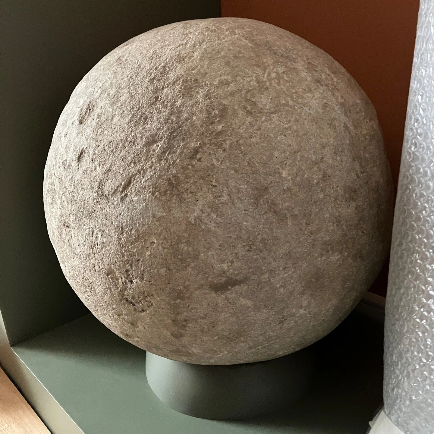 We have just completed an exciting new redisplay at Dumbarton Castle for Historic Environment Scotland. Always great fun to work with their stone conservation team and to trial some brand new lifting equipment. This included puzzling out a custom fra