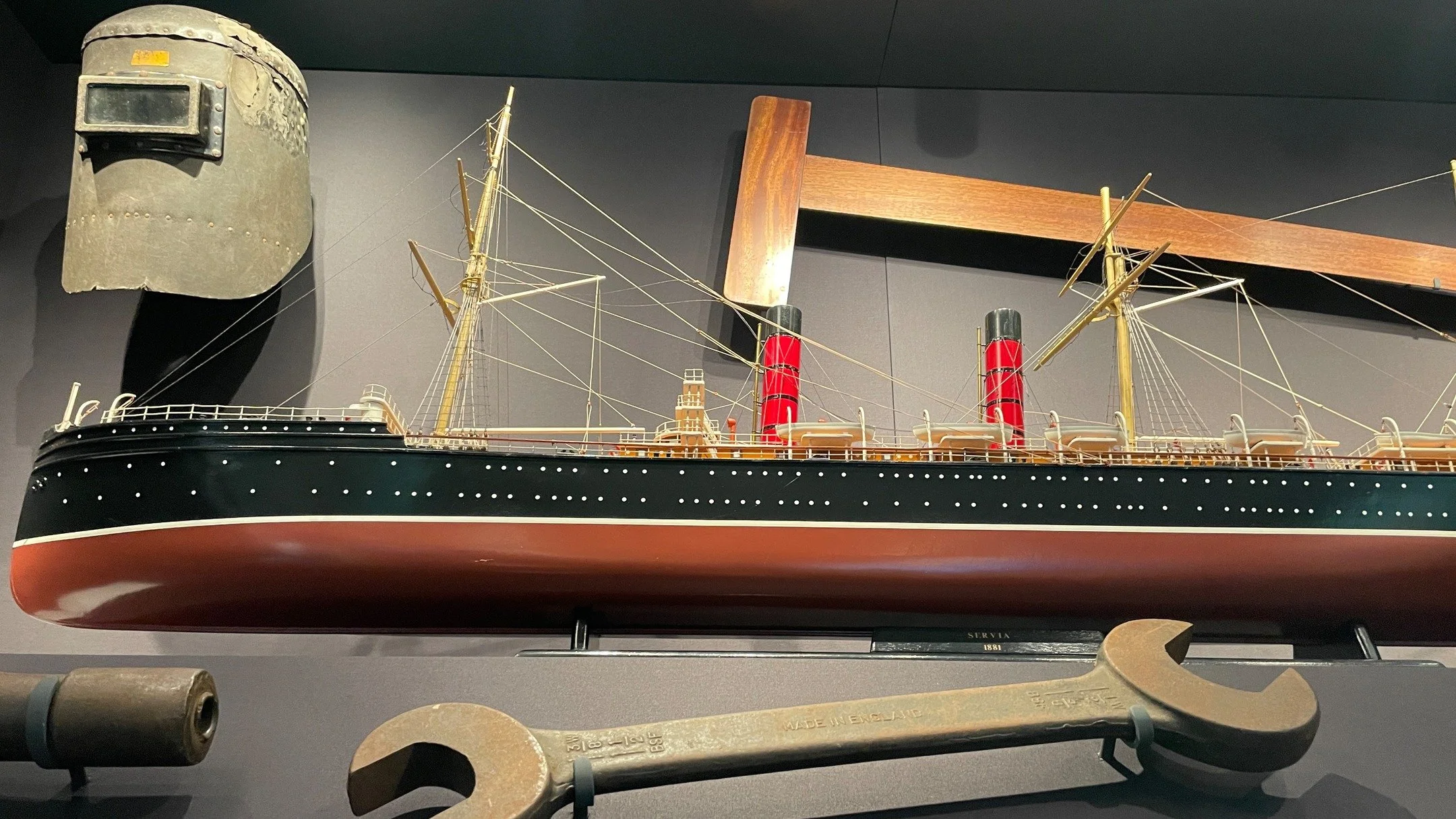 We have recently finished work at the newly opened Clydebank Museum and Heritage Centre. Mounts for objects which included Singer Sewing machines, ship models and books with embedded shrapnel!

#clydebank #mountmaking #clydebanklibrary #singersewingm