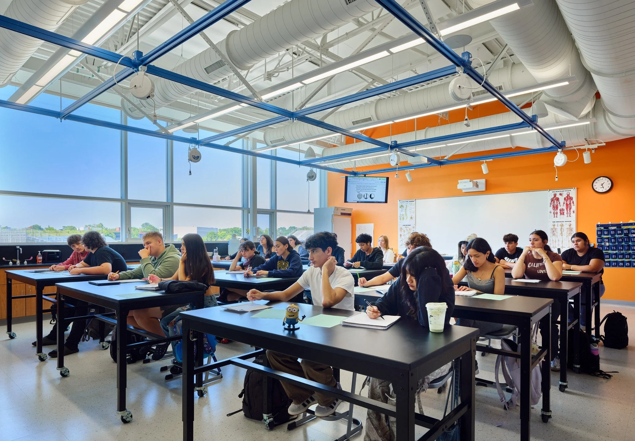 Next generation science standards are changing what happens in the classroom. So long are the days of rote learning and lecture-style teaching. Today, classrooms need flexible lab configurations to encourage investigation, discovery, and real-world a