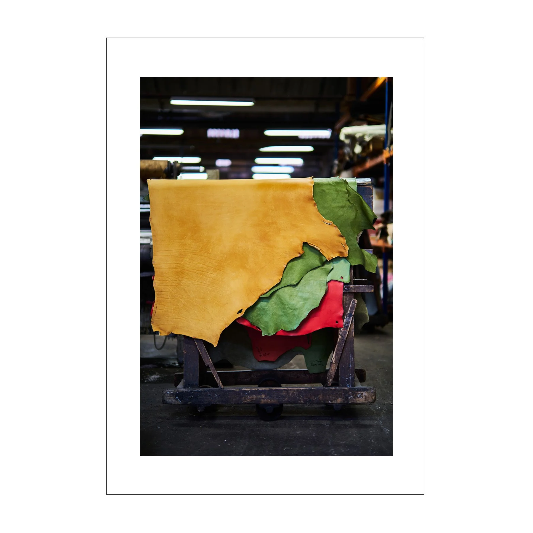 yellow_hide_trolley_frame.jpg