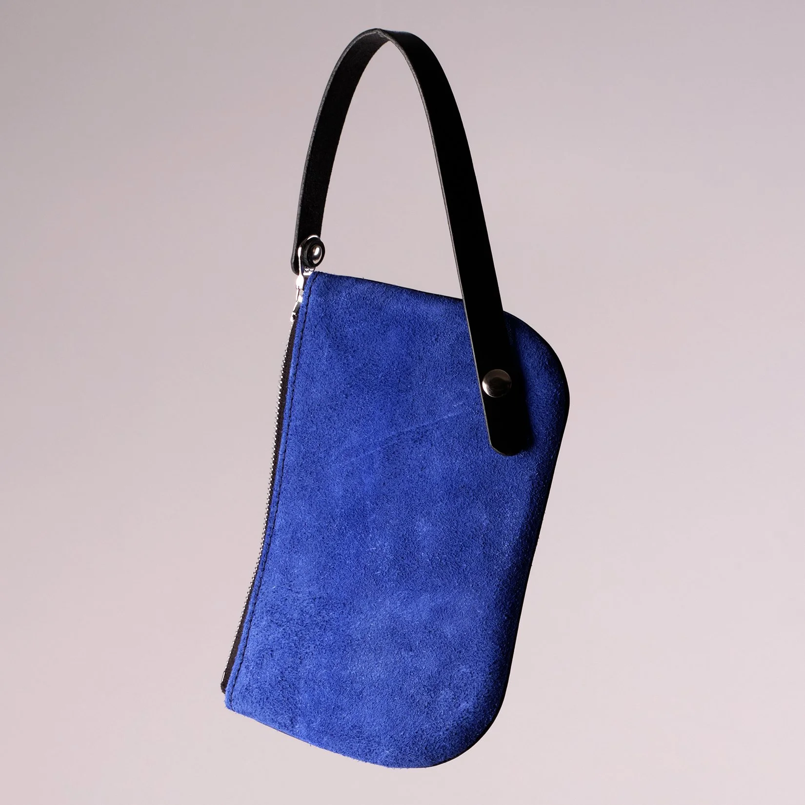 Alice_hanging_blue.jpg