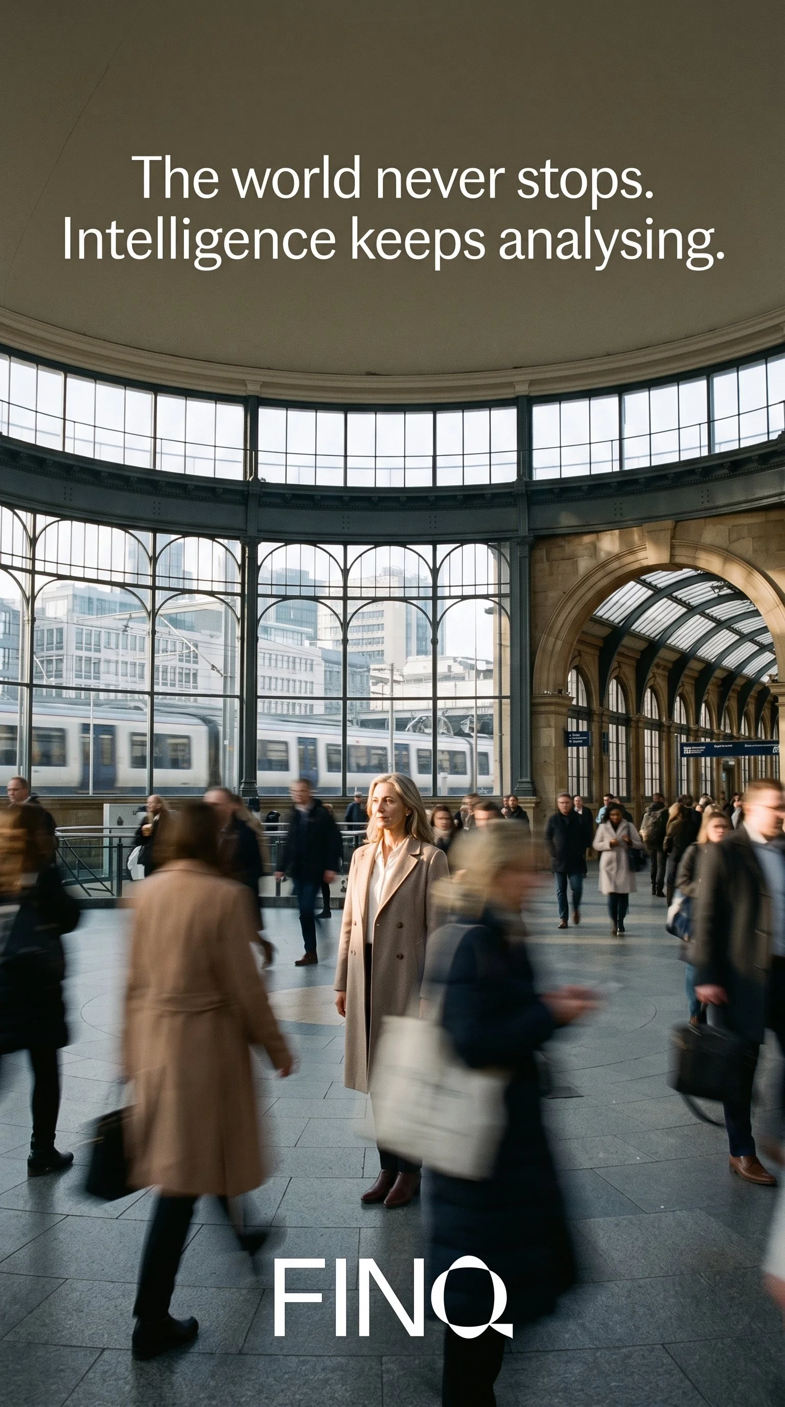 Woman_standing_in_railway_concourse_2K_20261015103606.jpg