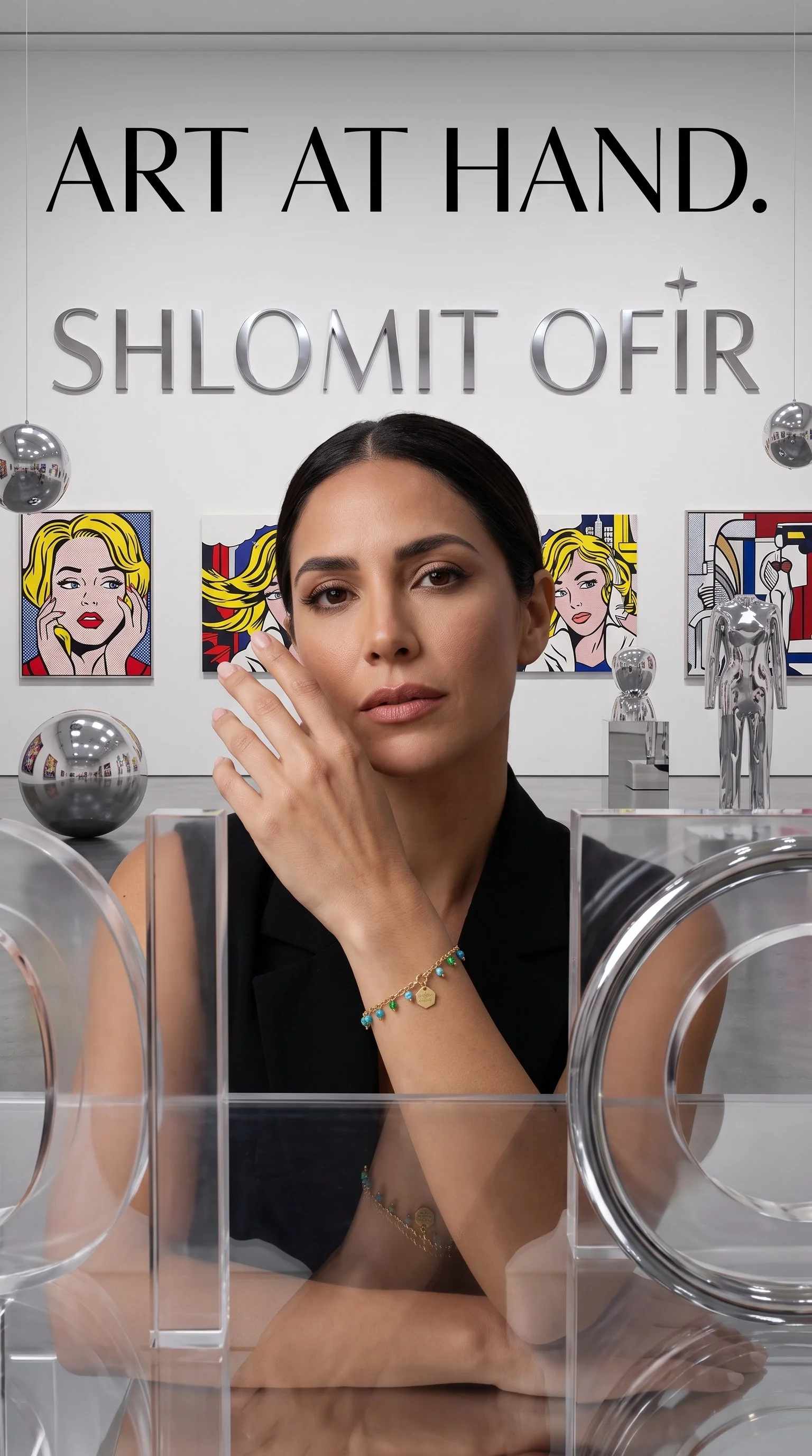 Woman_showcasing_bracelet_in_gal…_202608231450.jpeg
