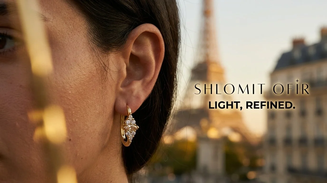 Woman_wearing_luxury_jewelry_202608231500.jpeg