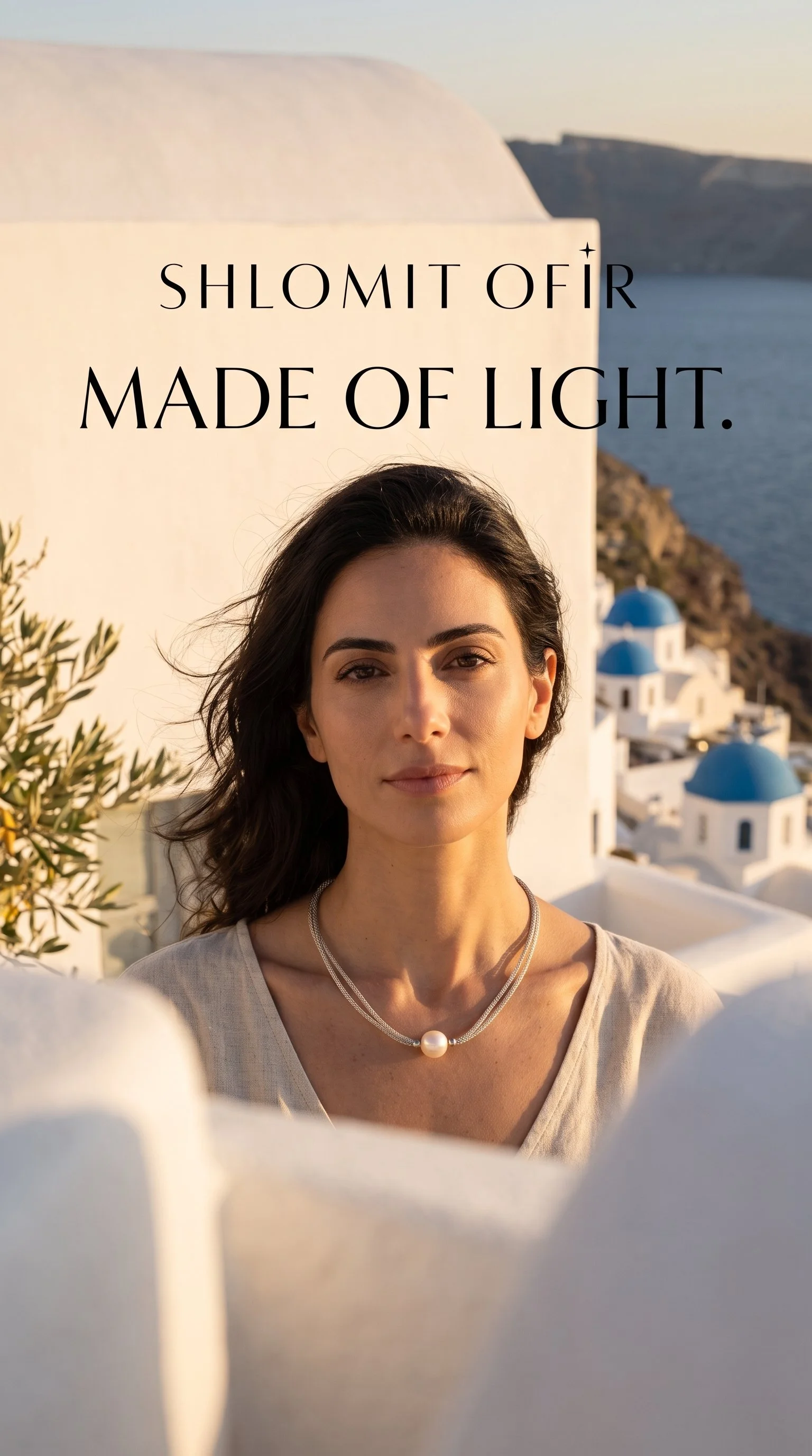 Woman_wearing_luxury_necklace_po…_202608231455 (2).jpeg