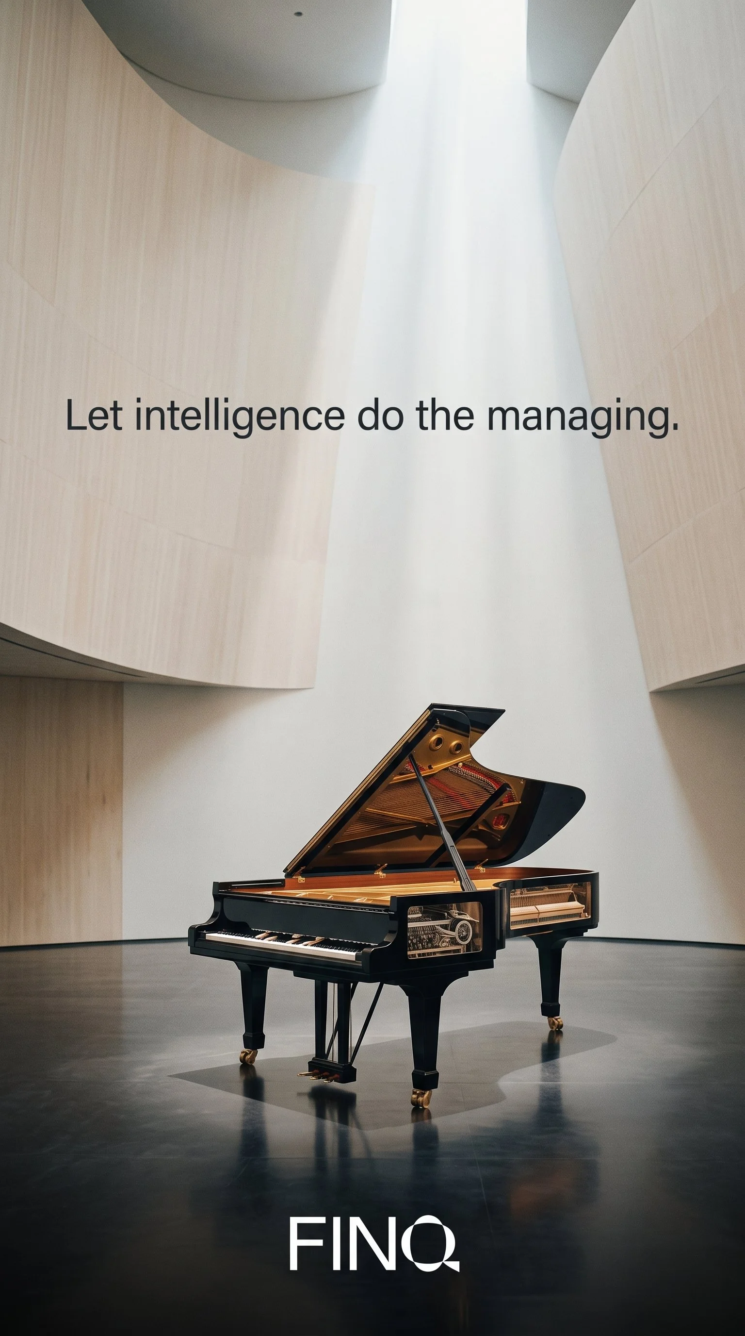 Grand_piano_in_concert_hall_2K_20261015103336.jpg