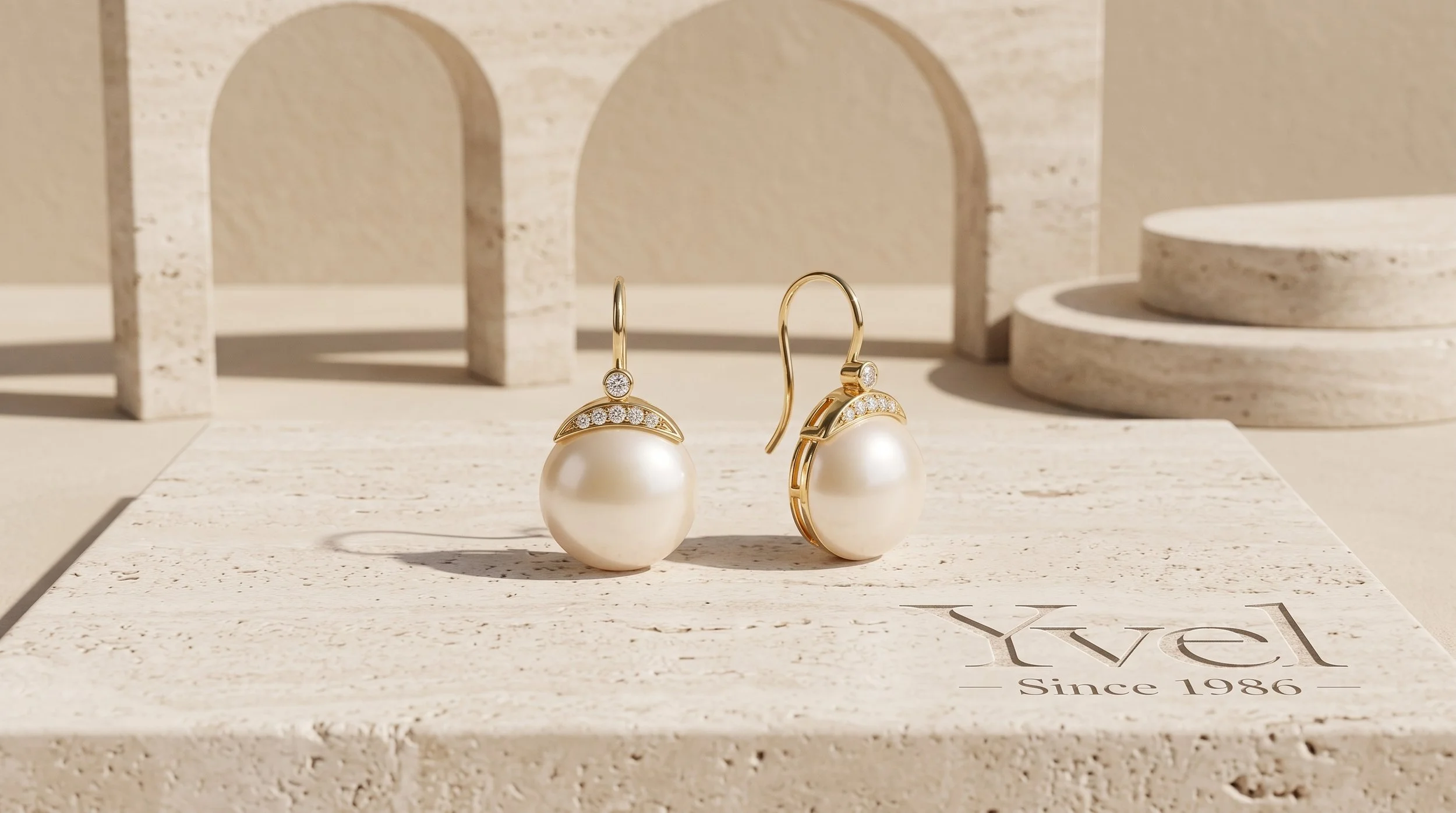 Jewellery_on_travertine_slab_2K_202608201302.jpeg