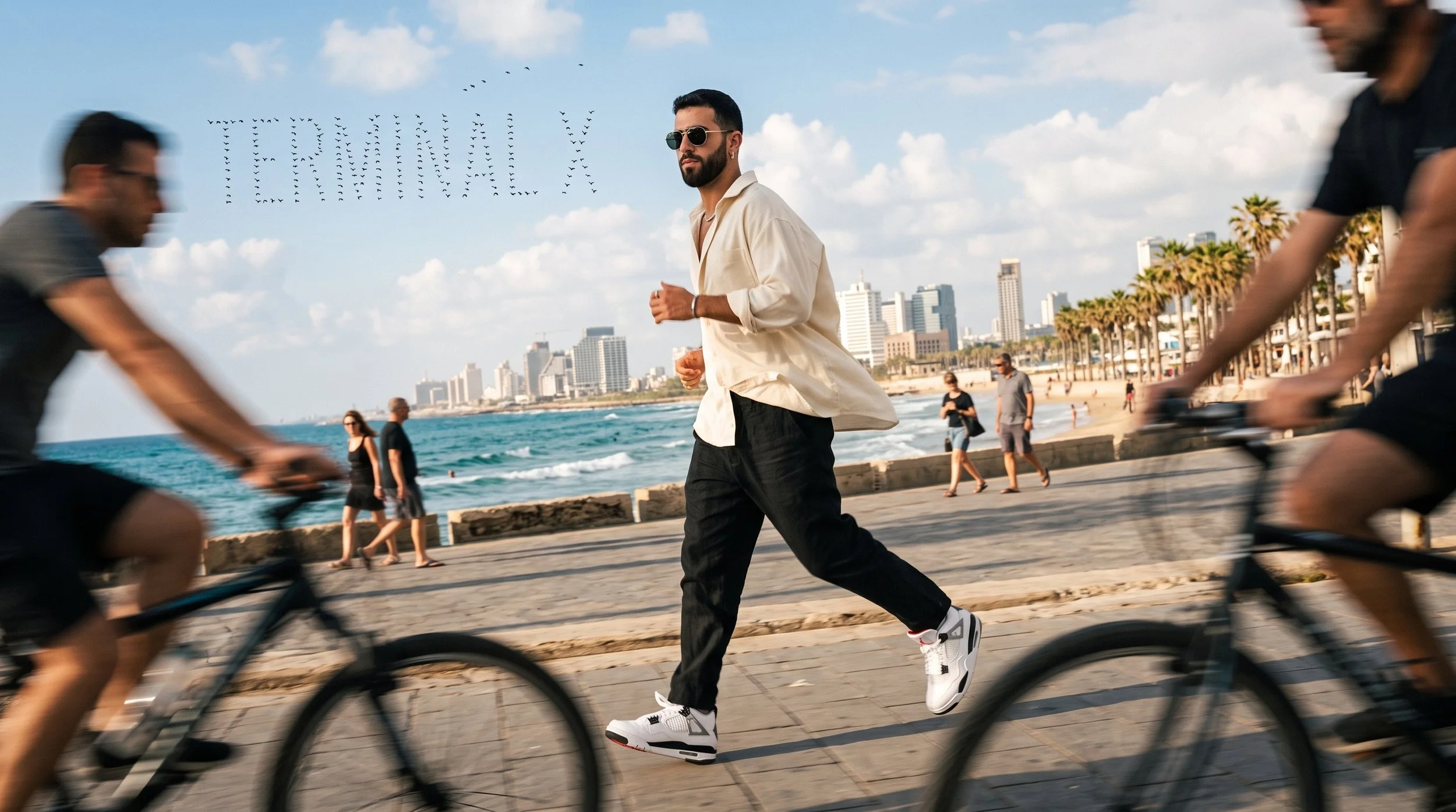 Man_walking_on_promenade_2K_202608181116 (1).jpeg