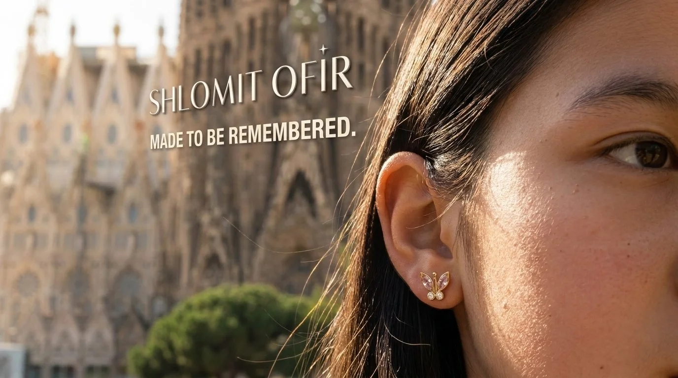 Girl_wearing_jewellery_close_up_202608231501.jpeg