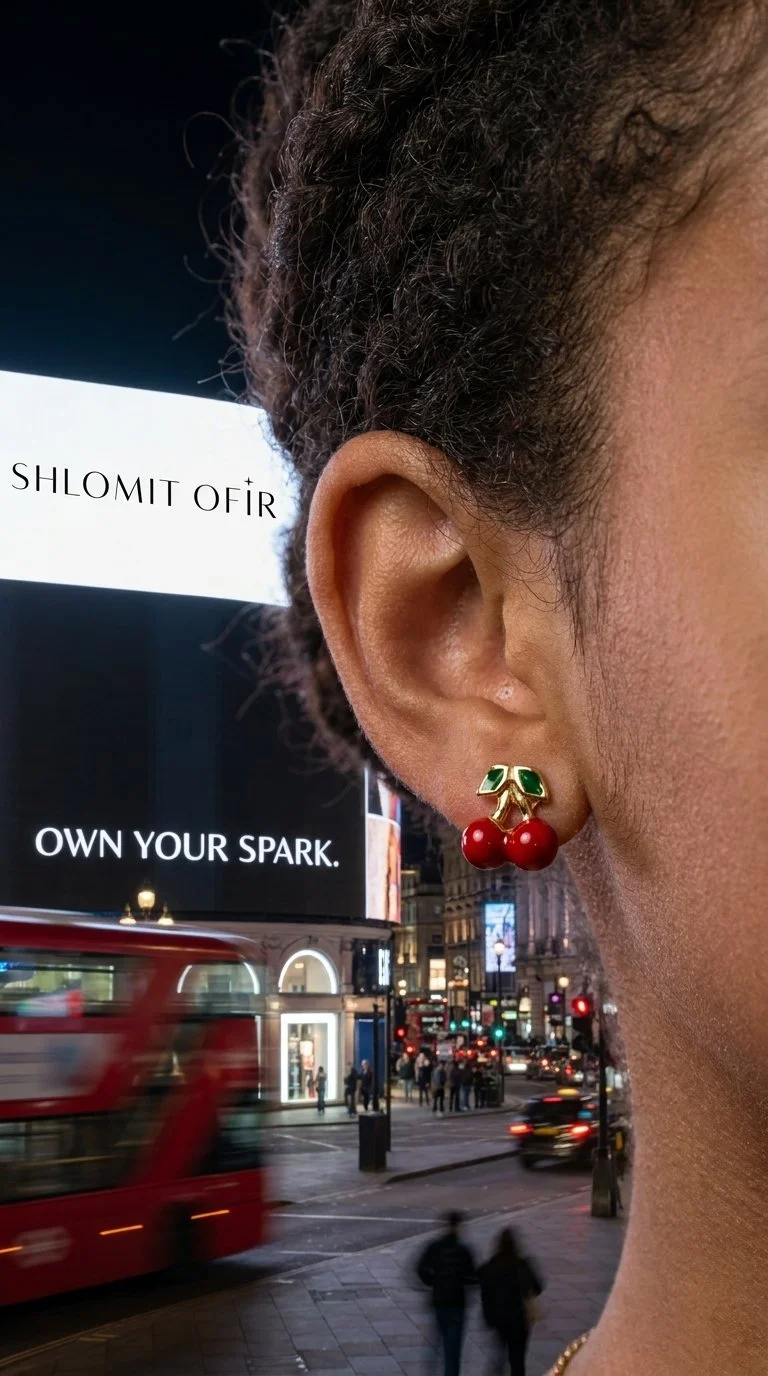 Girl_wearing_jewellery_in_London_202608231501 (1).jpeg