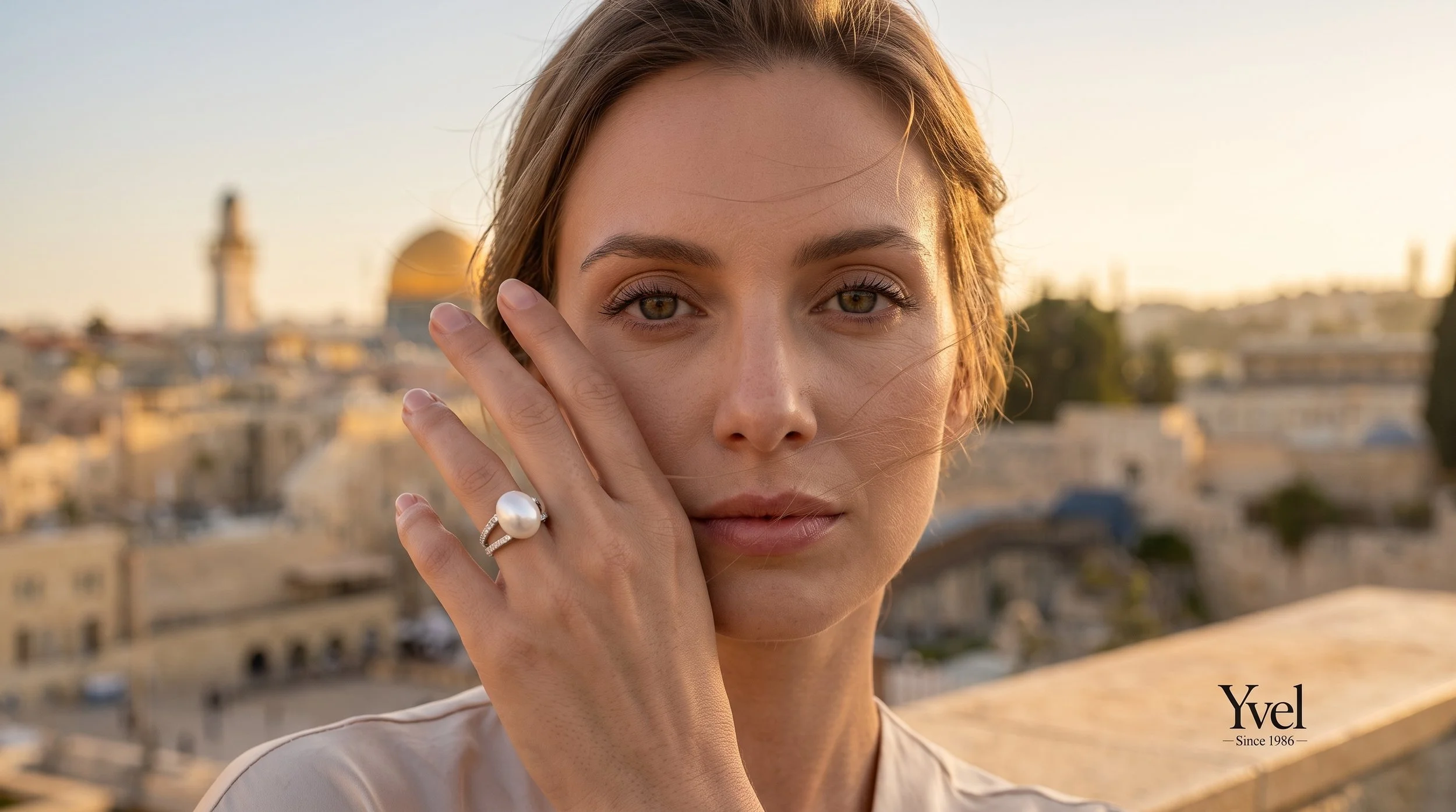 Woman_displaying_ring_in_Jerusalem_202608201238.jpeg
