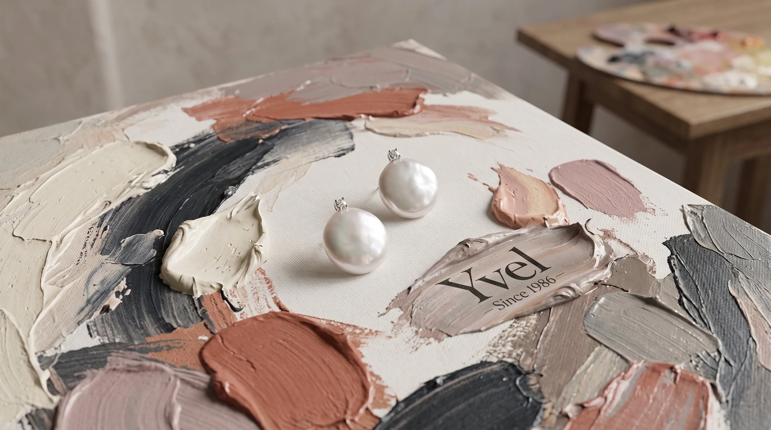 Jewellery_on_painted_canvas_2K_202608201302.jpeg