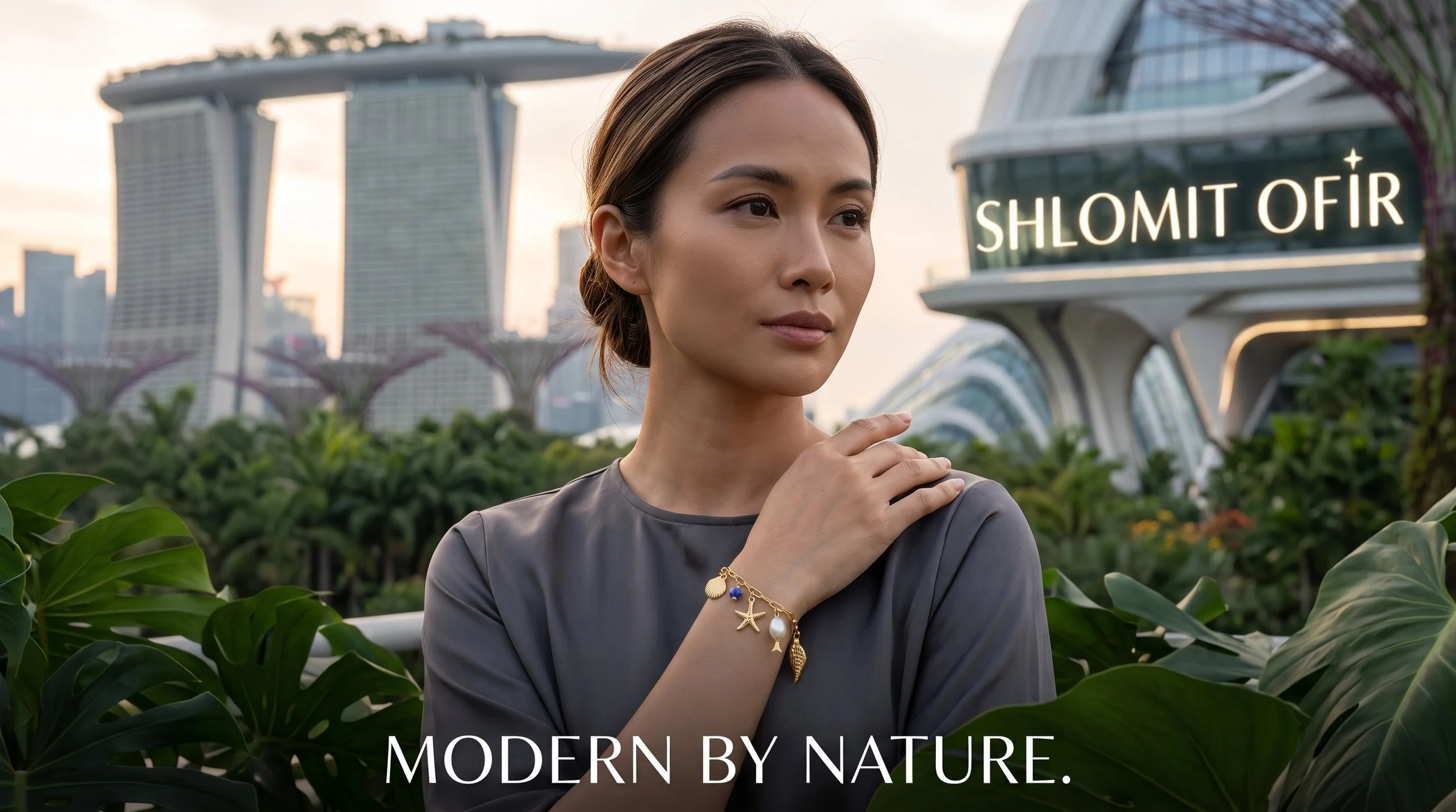 Woman_wearing_bracelet_in_Singapore_202608231449.jpeg