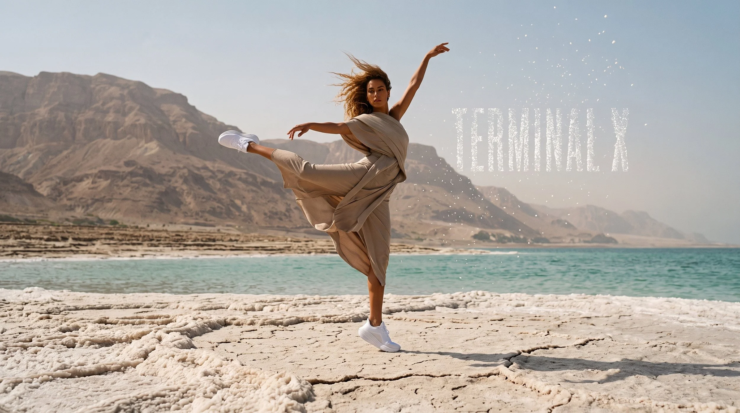 Fashionable_woman_dancing_at_Dea…_202608181118.jpeg