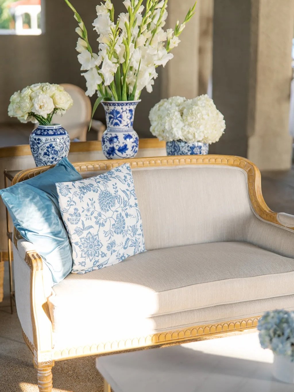 We&rsquo;ll always advocate for adding seating beyond the dinner tables.

A well-designed lounge moment creates flow, encourages conversation, and doubles as a statement piece within the reception. Functional? Yes.

A design moment? Absolutely. 🤍

P