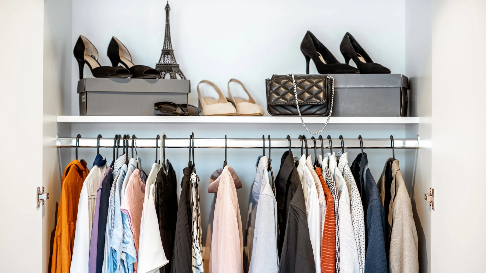 Ready for Your Headshot? Here’s How to Dress to Impress