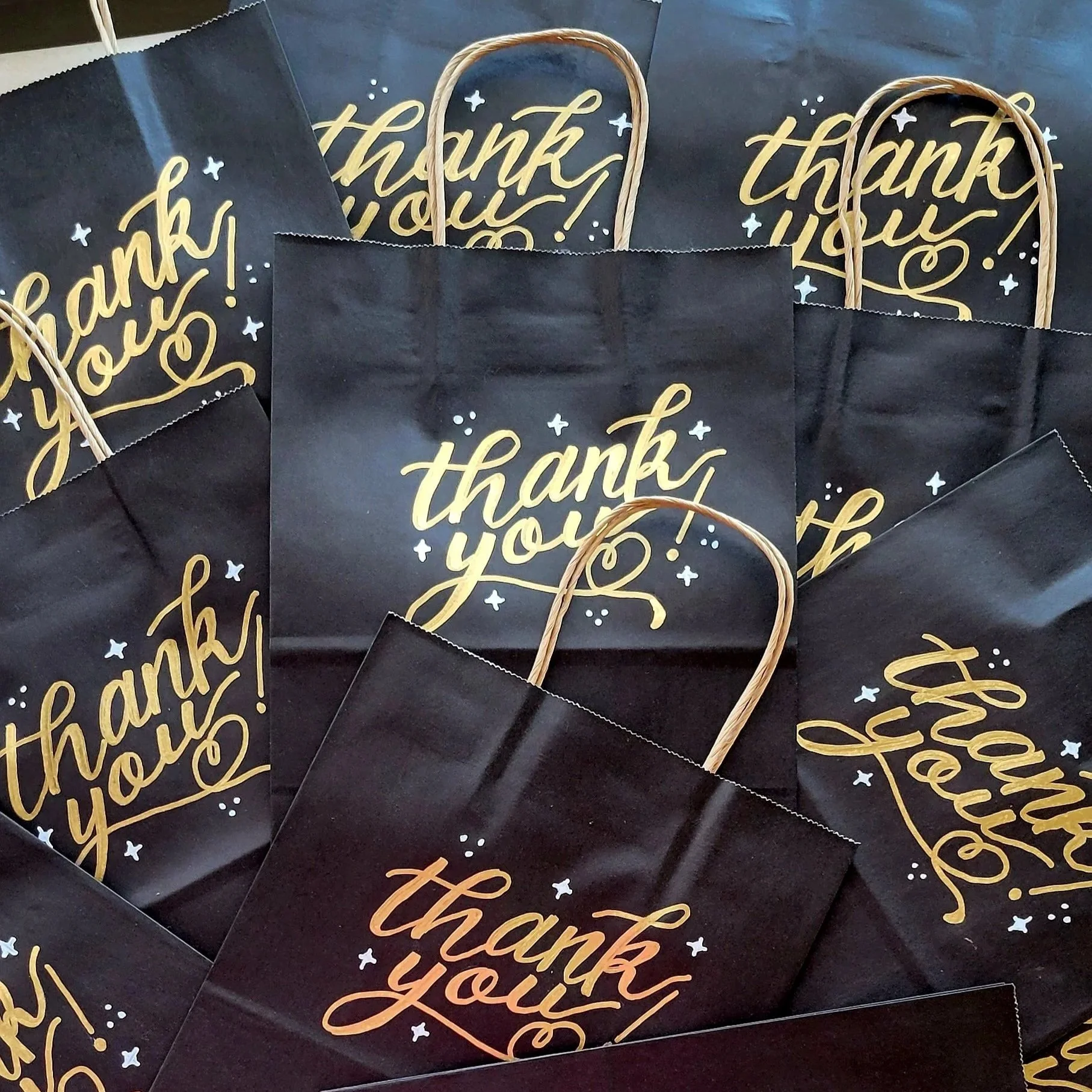 oklahoma_city_calligrapher_letter10_design_hand_lettered_gift_bags.jpg