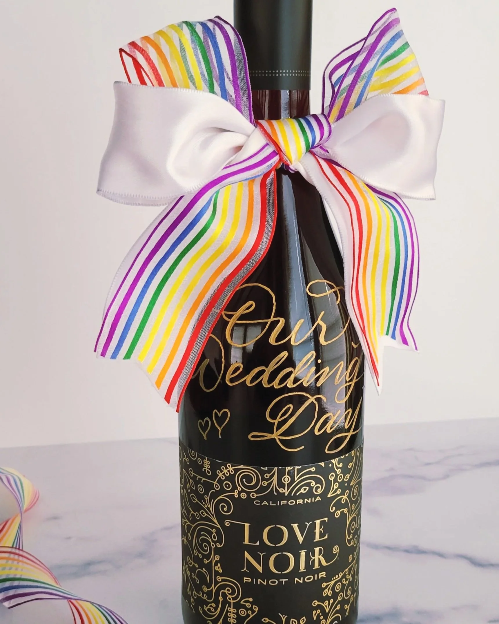 oklahoma_city_engraver_letter10_design_engraved_wine_bottle.jpg