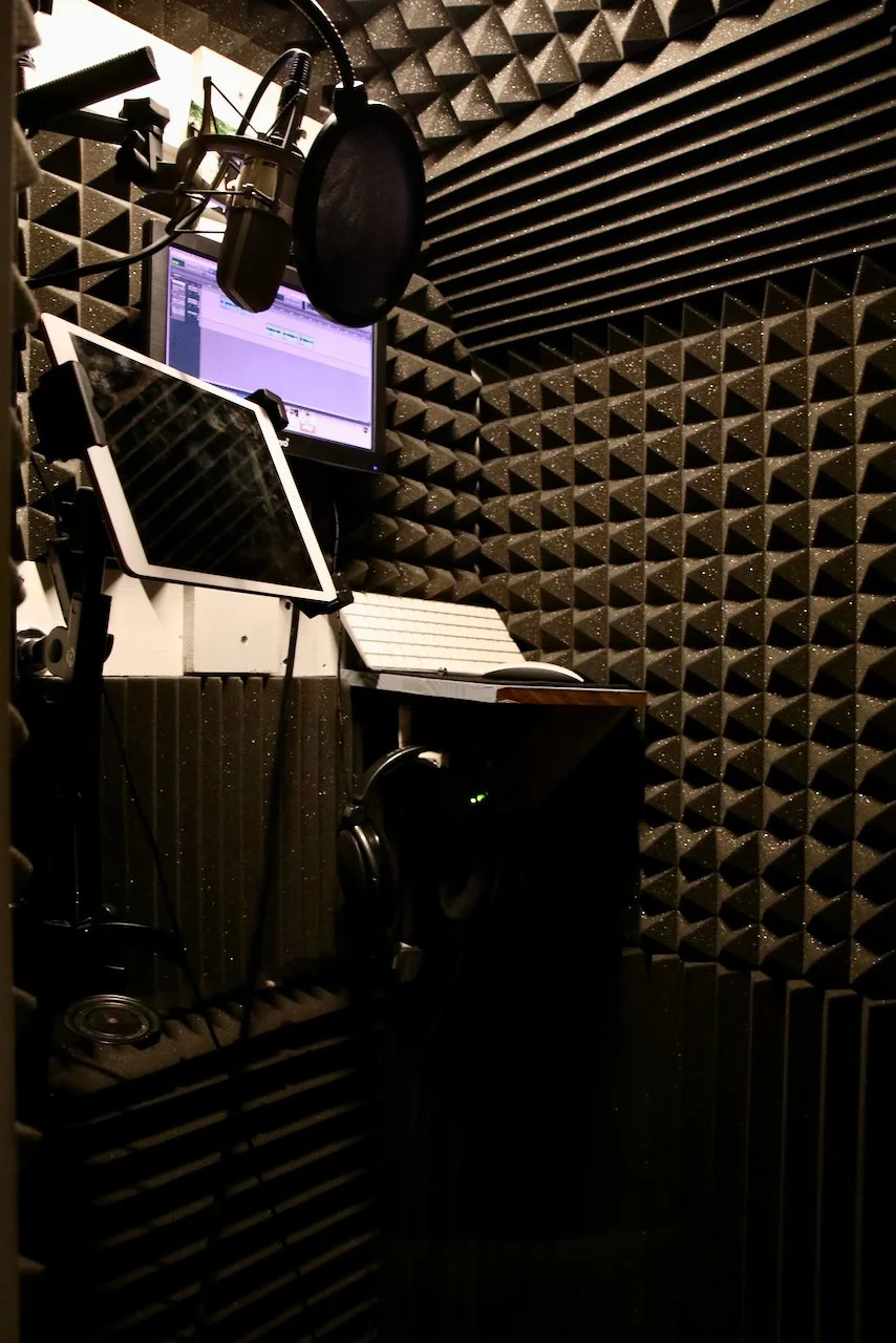 My Favorite (Practical) Voice Over Tools That I Use Every Single Day