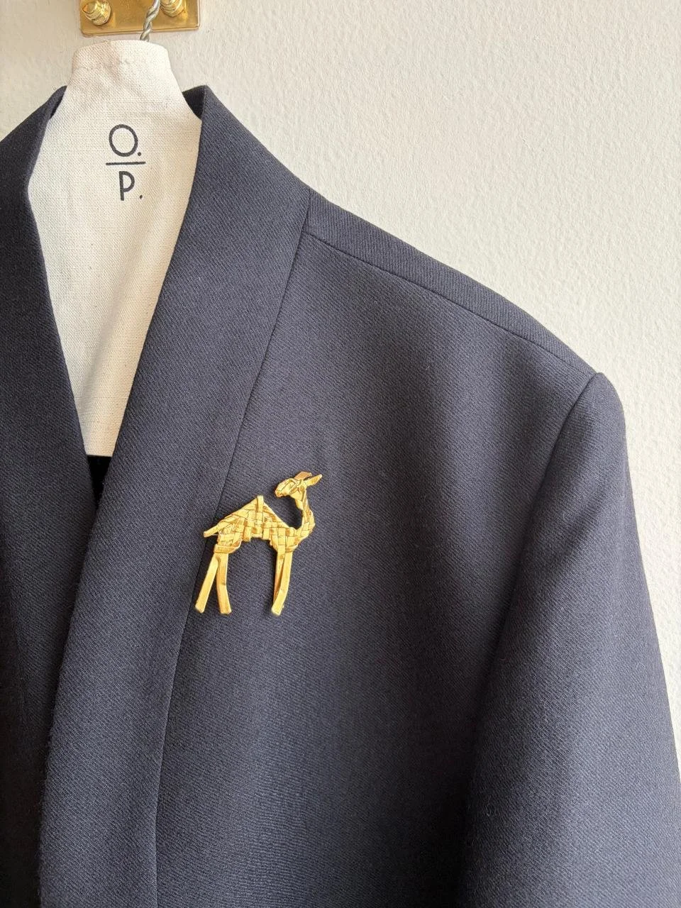 Broche de Camello Pequeño