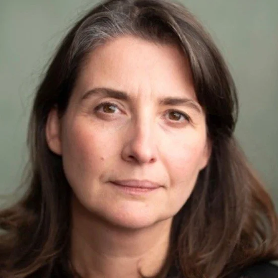 Portrait of woman with brown hair 