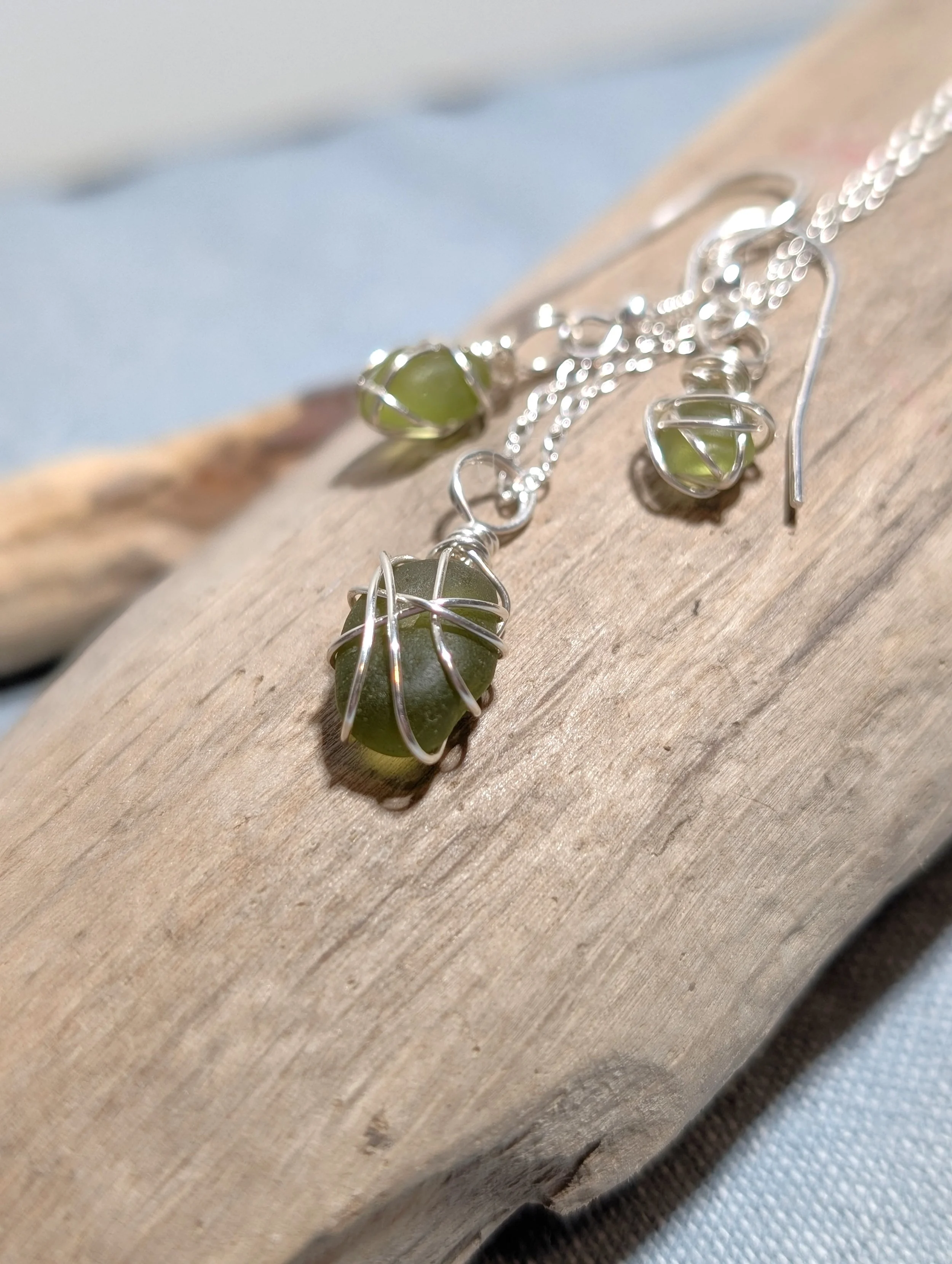 Olive-green-sea-glass-silver-earrings-necklace-set(6).jpg