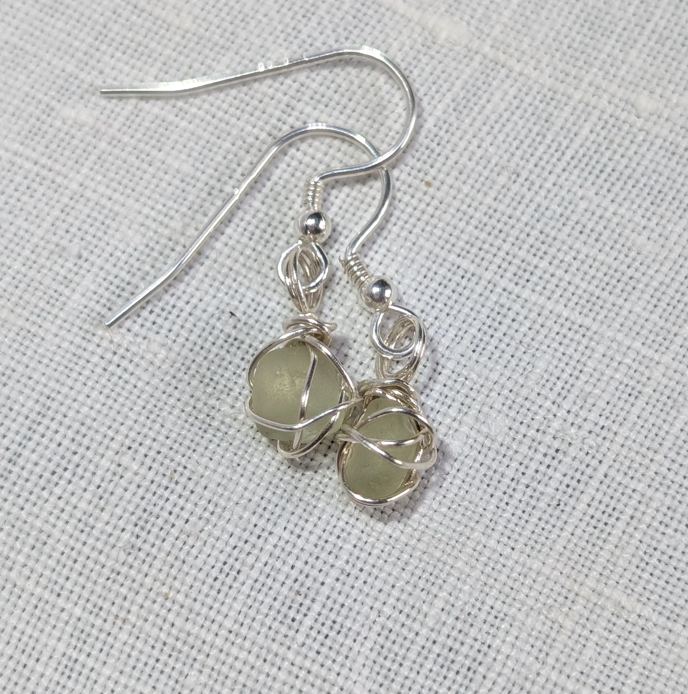 Eua-d-nil-sea-glass-necklace-earrings-set (18).jpg