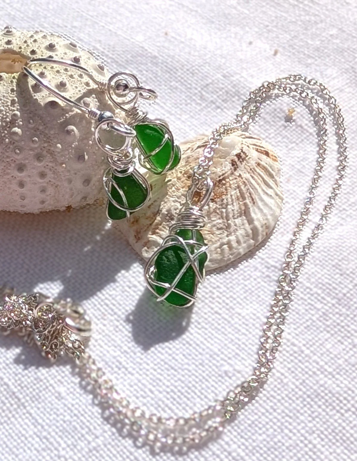 Emerald-green-sea-glass-silver-earrings-necklace-set (5).jpg