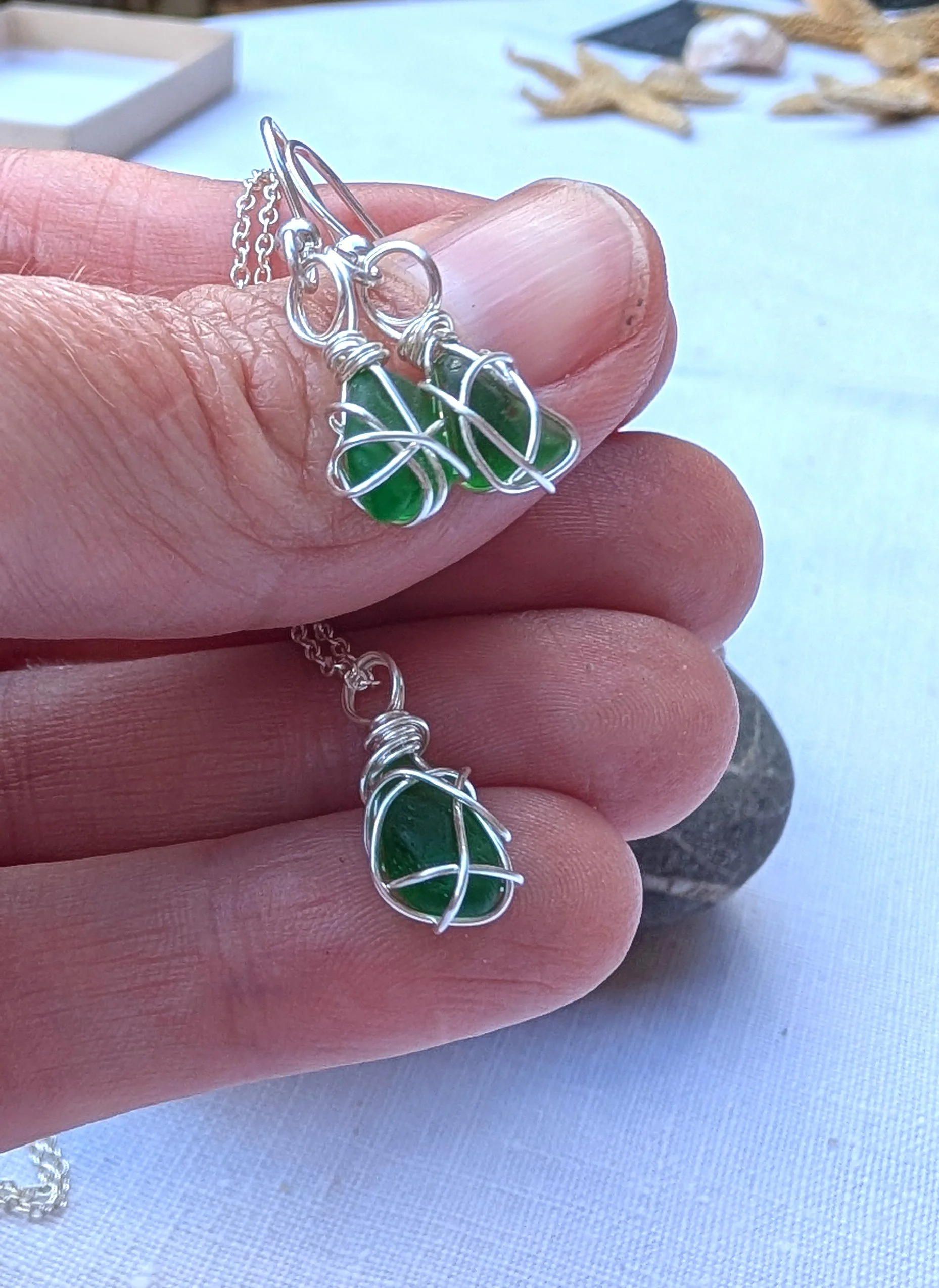 Emerald-green-sea-glass-silver-earrings-necklace-set (9).jpg