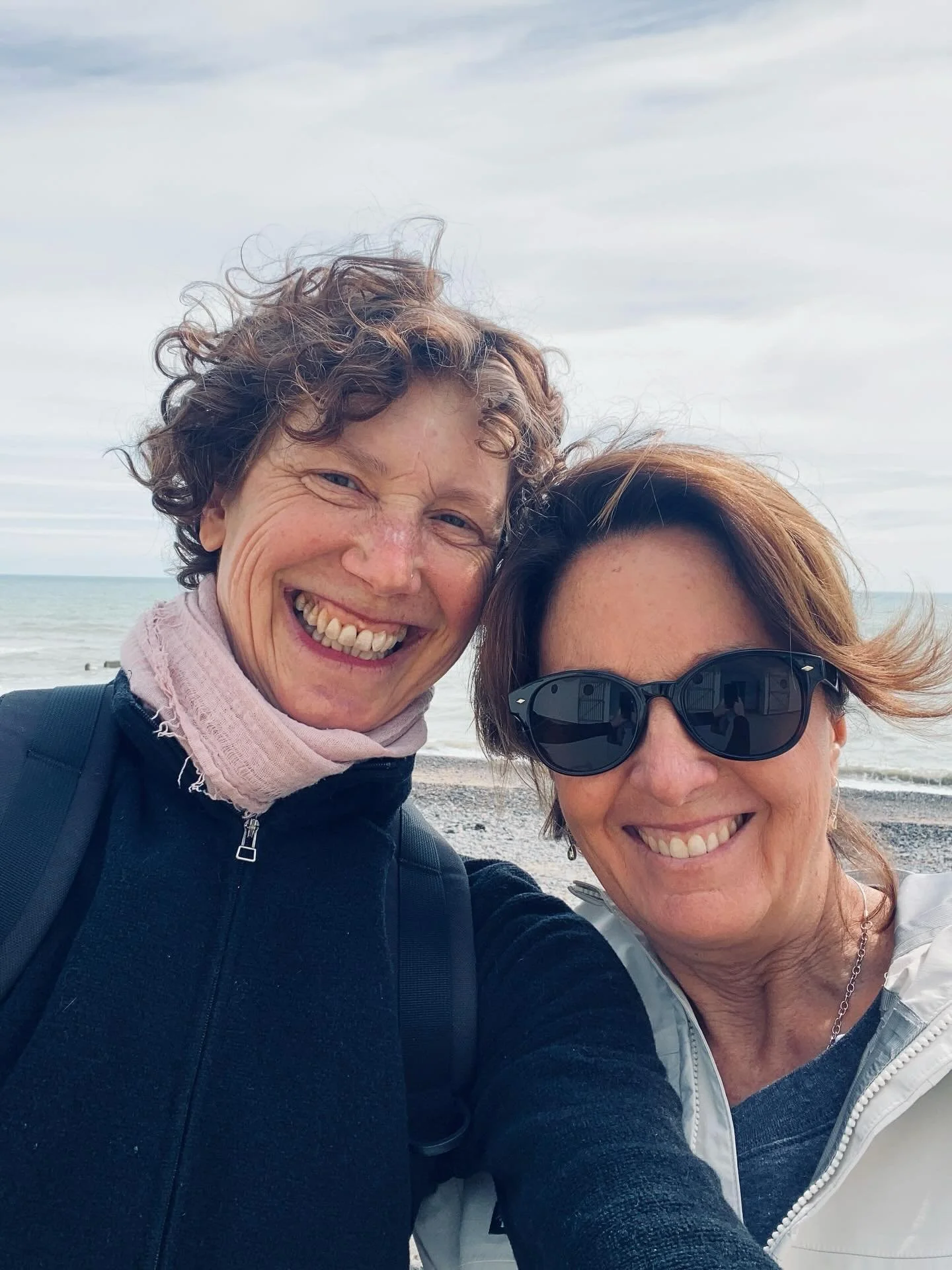 I&rsquo;m going through a big transition . . . And I have to say, it&rsquo;s starting to get REALLY GOOD.
After a sweet housesit in London, I&rsquo;m having a slightly-altered-state experience visiting my friend Lisa who generously invited me to stay