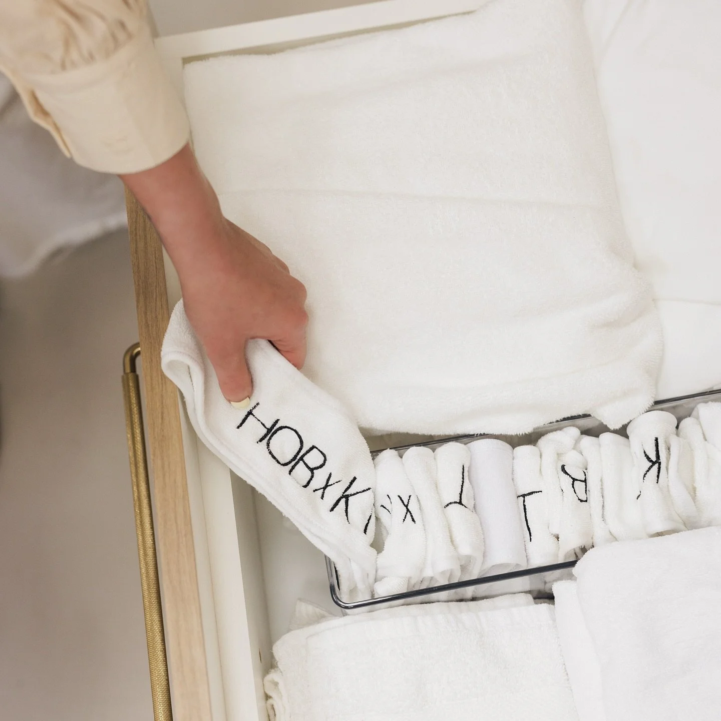 booked &amp; busy 🧖🏼&zwj;♀️✨
@emma.houseofbeautyxkt is nearly full for the next two weeks with only a few Little Rock openings left for facials, lash lift + tint, laser, etc. 
if you&rsquo;ve been meaning to get on her schedule, now&rsquo;s the tim