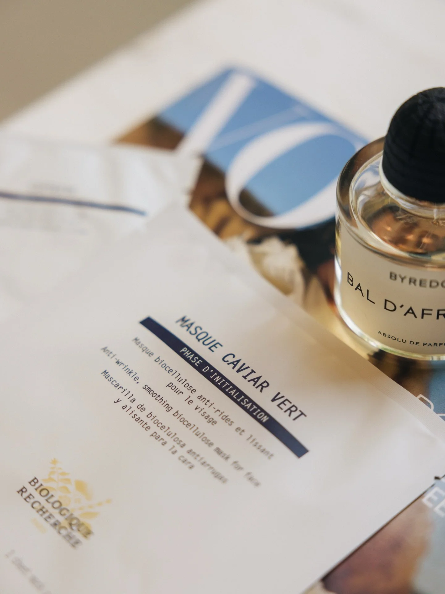 Mastering the anti-aging process with these two quintessential products from Biologique Recherche 

Serum VG Tensil &middot; restoring, firming, toning. 
Masque Caviar Vert&nbsp;&middot;&nbsp;anti-aging, smoothing, firming.

&bull;topped with an amaz