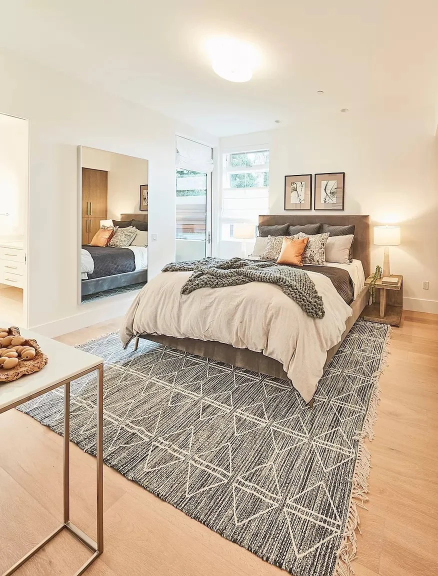 07db1d6ea64435b75c39ded453c5169f-uncropped_scaled_within_1536_1152 copy.jpg